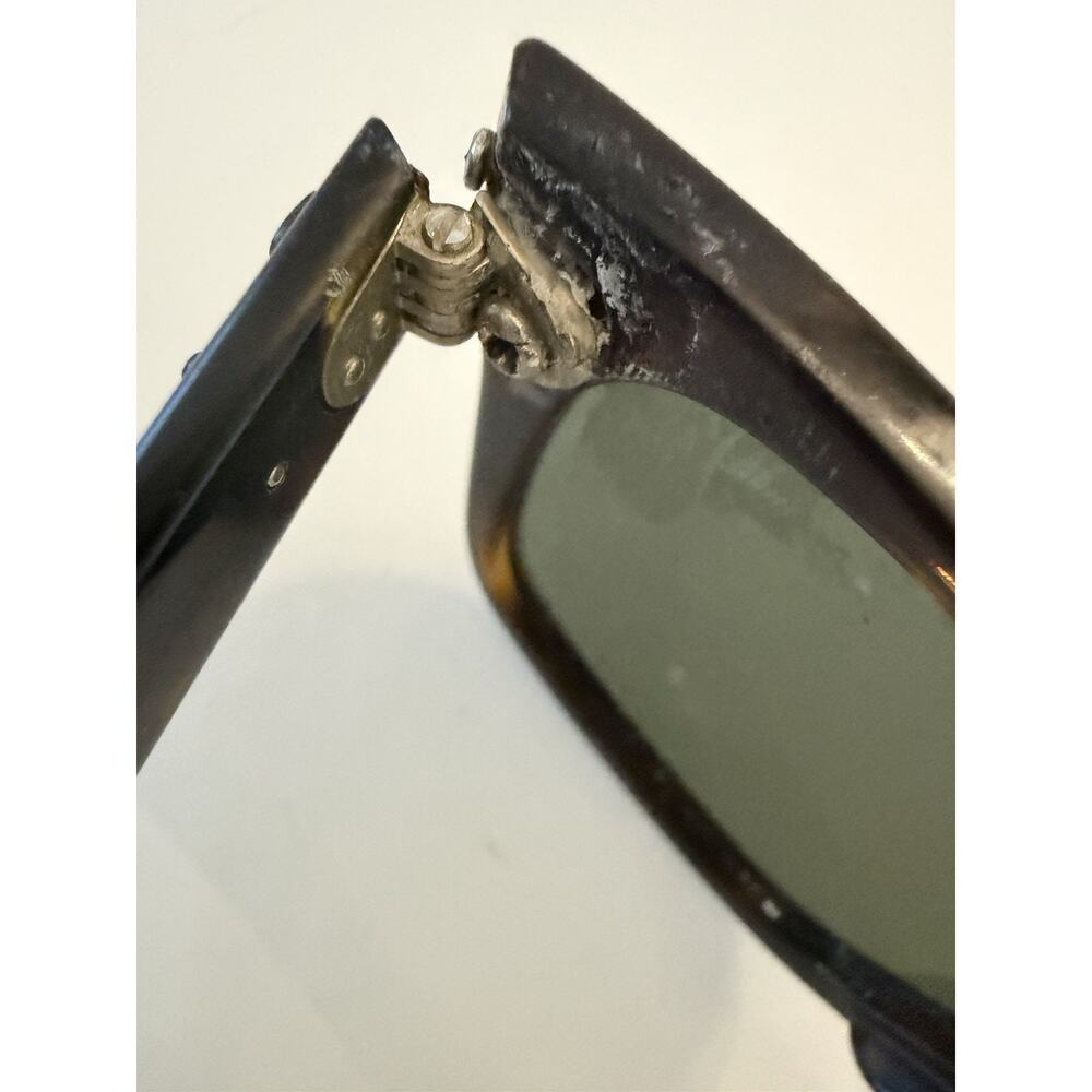 3 Pair Sunglasses, 1 Anthropologie & 1 Rayban Wayfairer in need of repair - Picture 6 of 7